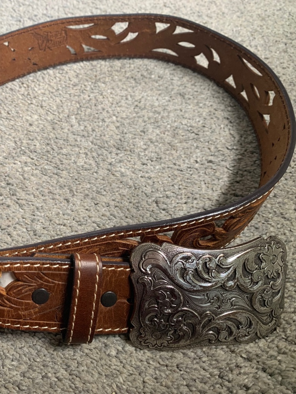 Angel ranch genuine leather belt size small from boot barn